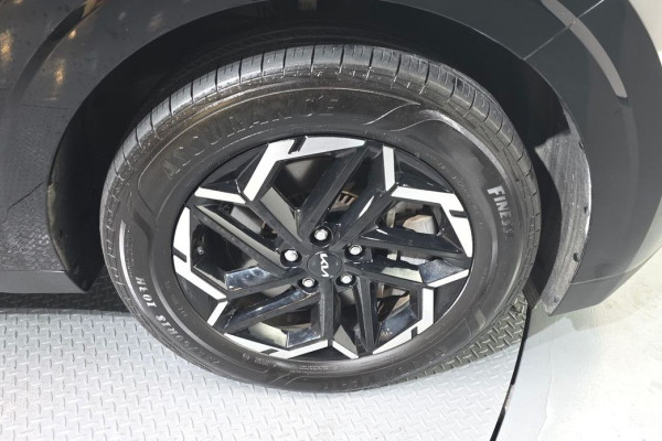 2023 Kia Carnival с пробегом 30 465 км