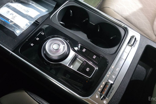 2023 Kia Carnival с пробегом 30 465 км