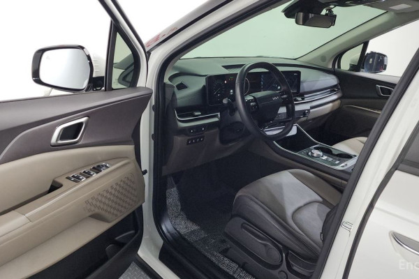 2024 Kia Carnival с пробегом 11 667 км