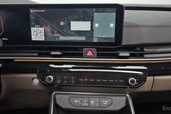 2024 Kia Carnival с пробегом 9 842 км