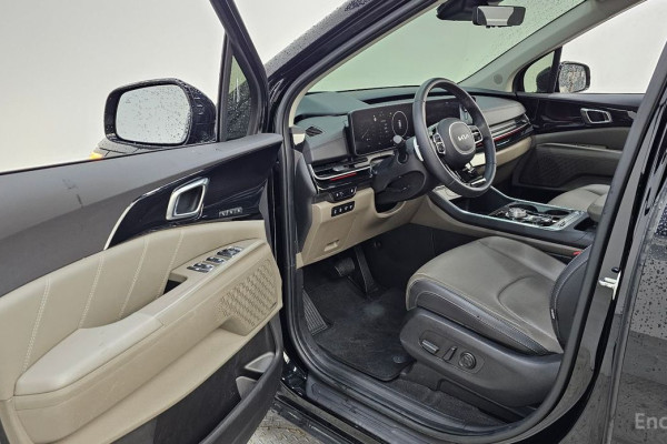 2024 Kia Carnival с пробегом 52 991 км