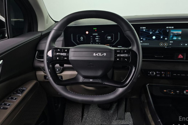 2025 Kia Carnival с пробегом 14 433 км