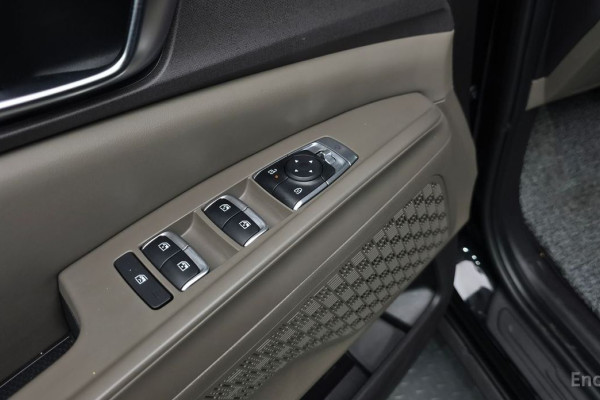 2025 Kia Carnival с пробегом 14 433 км