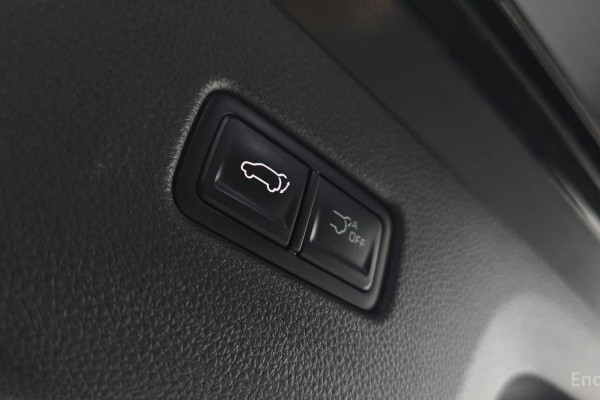 2025 Kia Carnival с пробегом 14 433 км