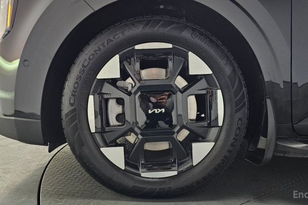 2025 Kia Carnival с пробегом 15 086 км