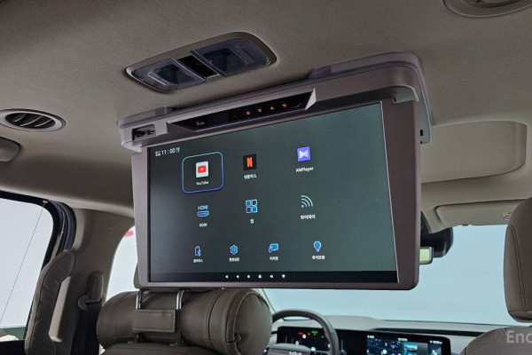 2025 Kia Carnival с пробегом 15 086 км