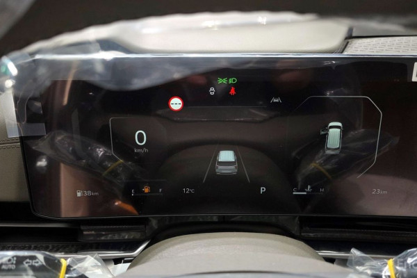 2026 Kia Carnival с пробегом 23 км