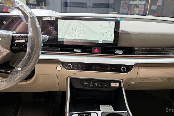 2026 Kia Carnival с пробегом 23 км