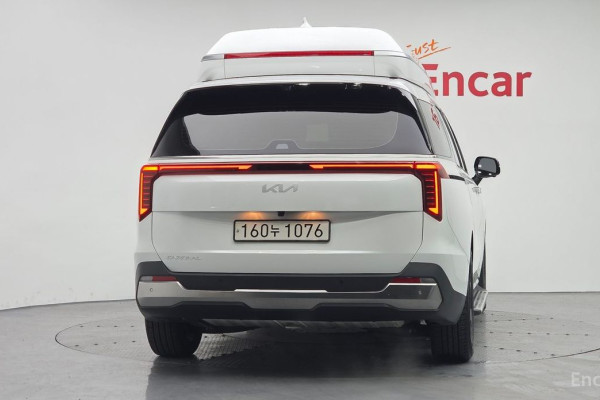 2024 Kia Carnival с пробегом 48 953 км