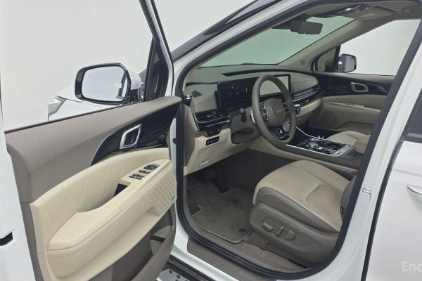 2024 Kia Carnival с пробегом 48 953 км