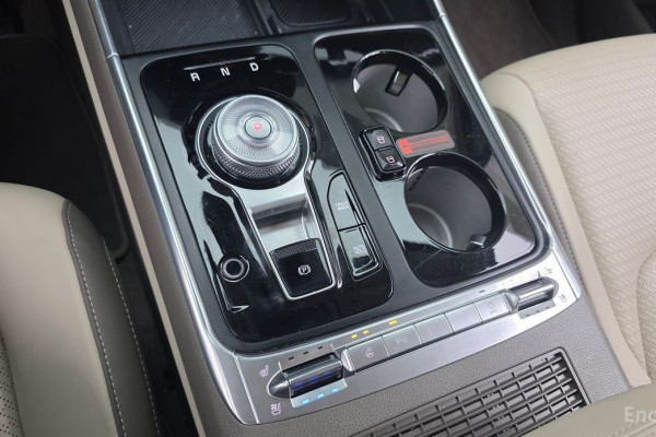 2024 Kia Carnival с пробегом 48 953 км