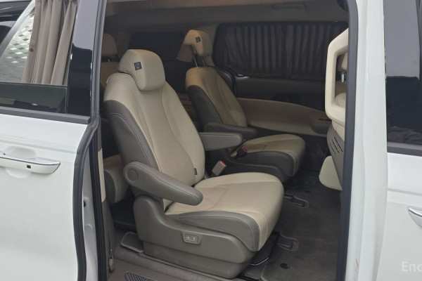 2024 Kia Carnival с пробегом 48 953 км