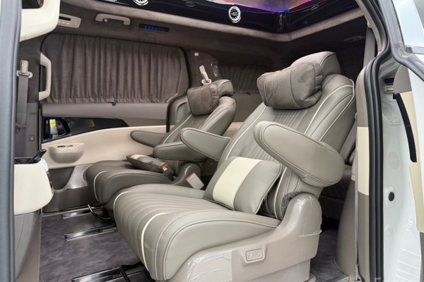 2026 Kia Carnival с пробегом 24 км