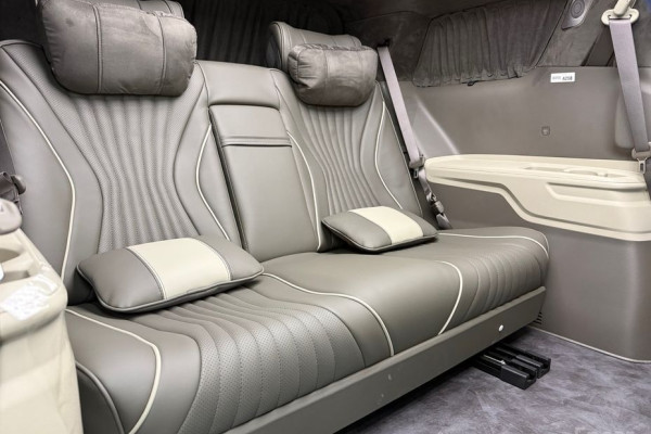 2026 Kia Carnival с пробегом 24 км