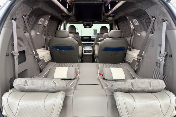 2026 Kia Carnival с пробегом 24 км