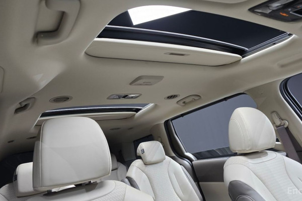 2024 Kia Carnival с пробегом 11 458 км