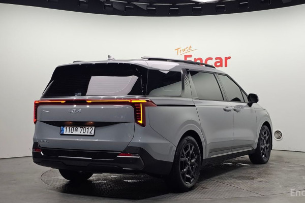 2024 Kia Carnival с пробегом 32 869 км