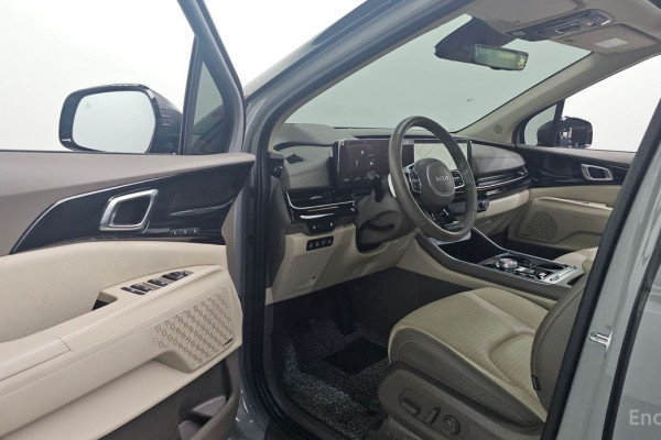 2024 Kia Carnival с пробегом 32 869 км