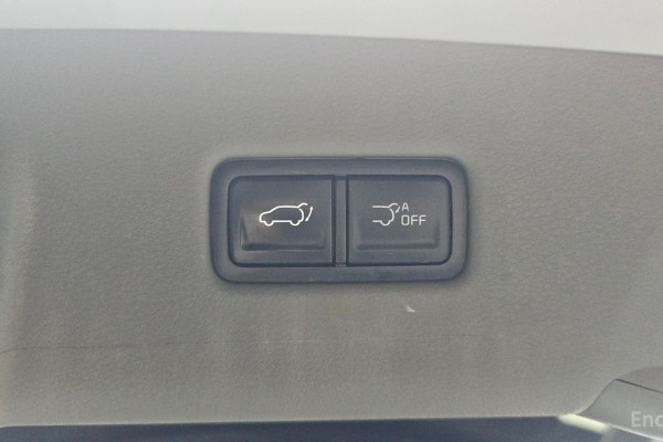 2024 Kia Carnival с пробегом 32 869 км