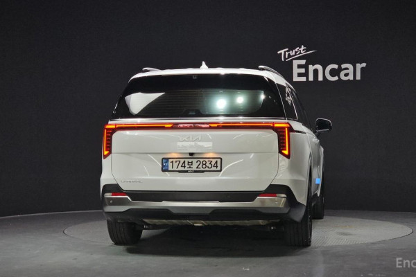 2024 Kia Carnival с пробегом 5 158 км