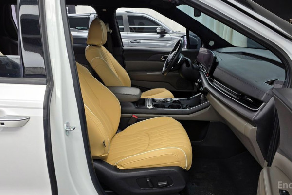 2023 Kia Carnival с пробегом 51 846 км