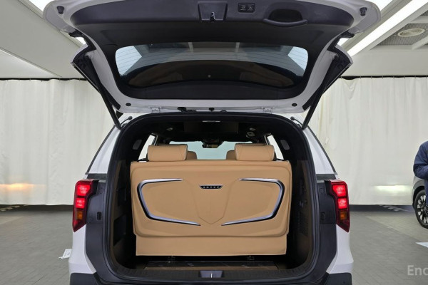 2023 Kia Carnival с пробегом 51 846 км