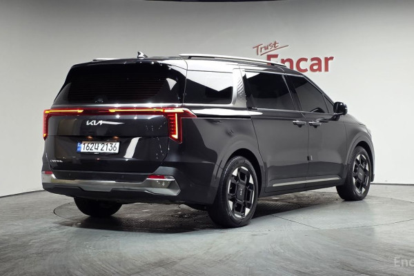 2024 Kia Carnival с пробегом 20 642 км