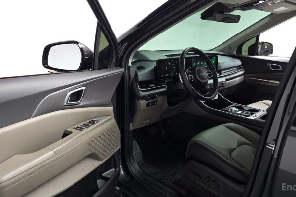 2024 Kia Carnival с пробегом 20 642 км