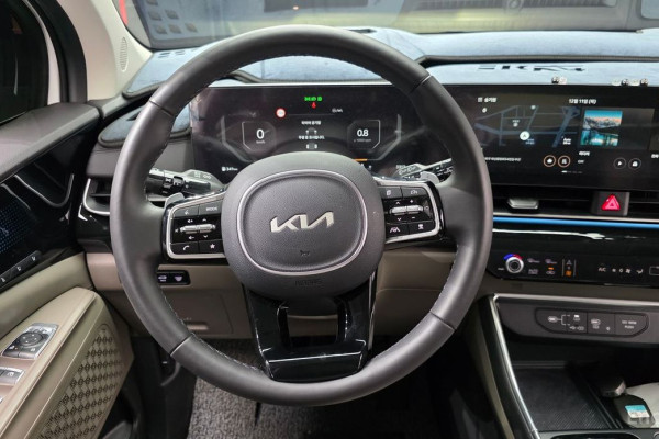 2023 Kia Carnival с пробегом 3 312 км