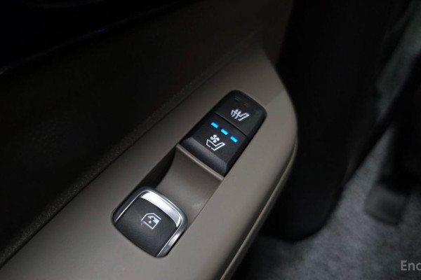 2023 Kia Carnival с пробегом 3 312 км