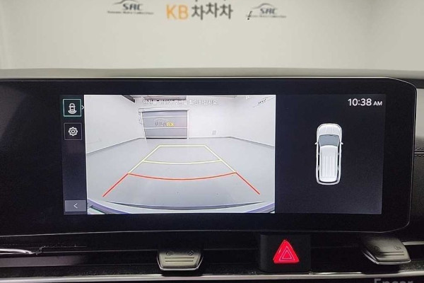 2024 Kia Carnival с пробегом 57 517 км