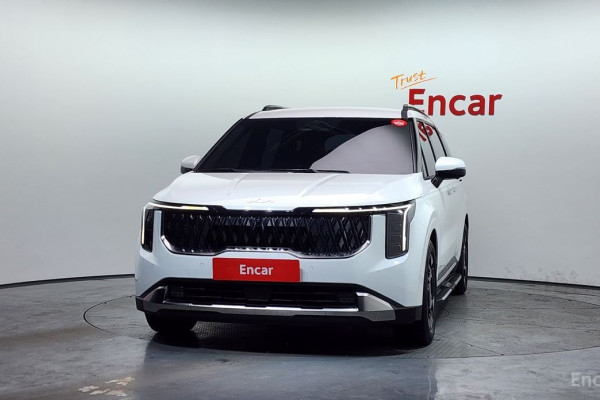 2025 Kia Carnival с пробегом 9 018 км