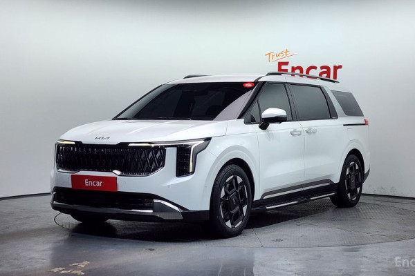 2025 Kia Carnival с пробегом 9 018 км