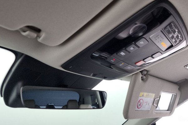 2025 Kia Carnival с пробегом 9 018 км