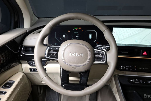 2024 Kia Carnival с пробегом 465 км