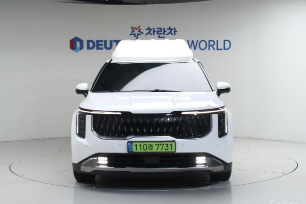 2024 Kia Carnival с пробегом 23 385 км