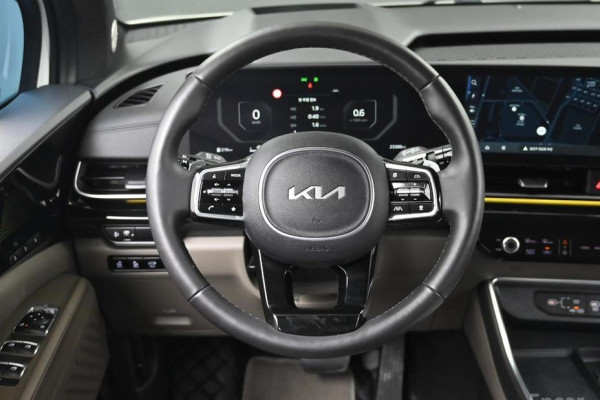 2024 Kia Carnival с пробегом 23 385 км