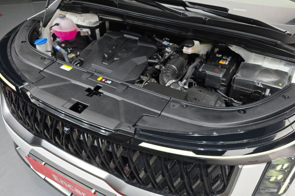 2025 Kia Carnival с пробегом 8 927 км