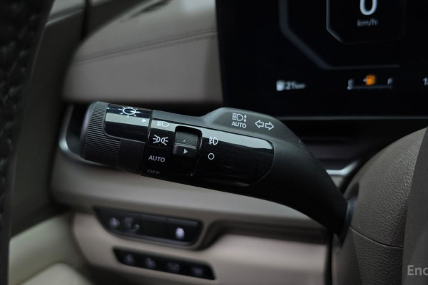 2025 Kia Carnival с пробегом 8 927 км