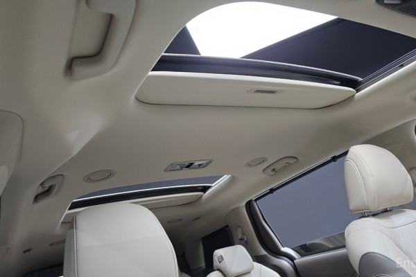 2025 Kia Carnival с пробегом 8 927 км