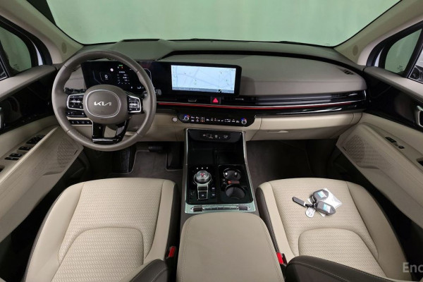 2024 Kia Carnival с пробегом 10 462 км