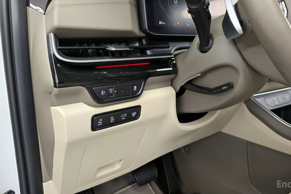 2024 Kia Carnival с пробегом 10 462 км