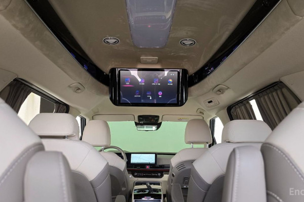 2024 Kia Carnival с пробегом 10 462 км