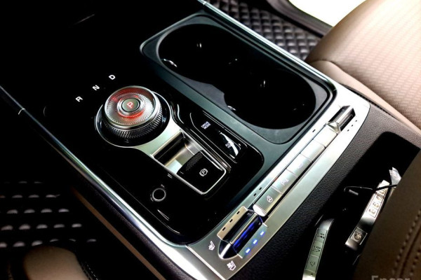 2024 Kia Carnival с пробегом 41 292 км