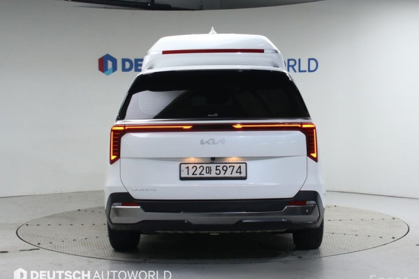 2024 Kia Carnival с пробегом 10 786 км