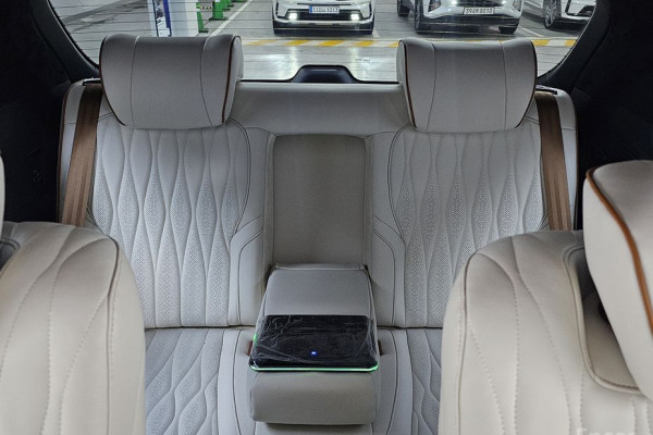 2024 Kia Carnival с пробегом 10 786 км