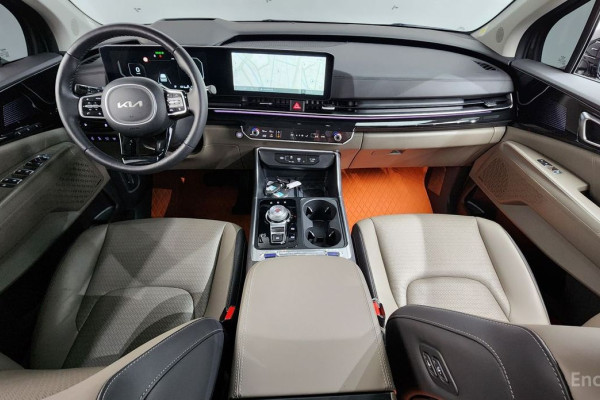 2024 Kia Carnival с пробегом 16 424 км