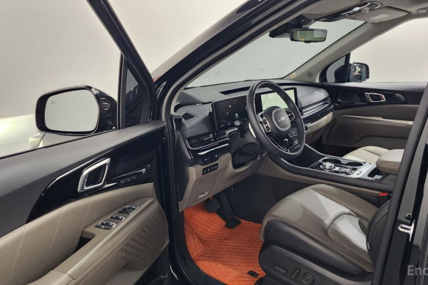 2024 Kia Carnival с пробегом 16 424 км