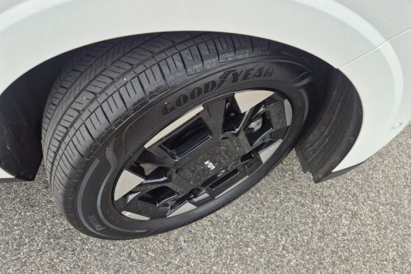 2025 Kia Carnival с пробегом 8 924 км