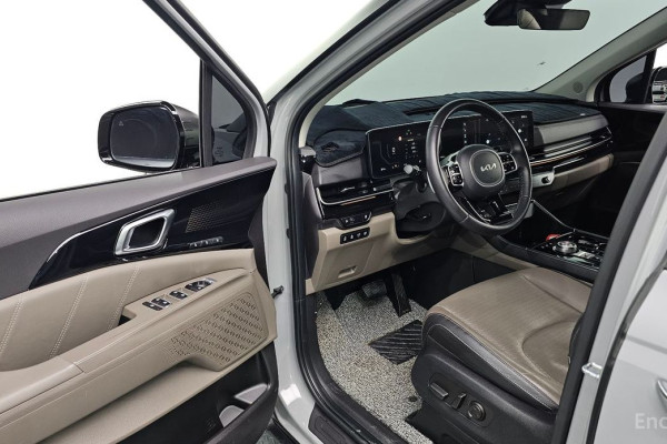 2024 Kia Carnival с пробегом 37 859 км